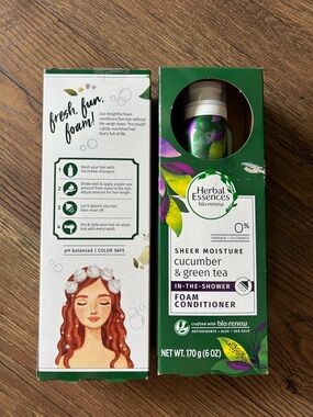 Herbal Essences Sheer Moisture Cucumber & Green Tea Foam Conditioner - Green